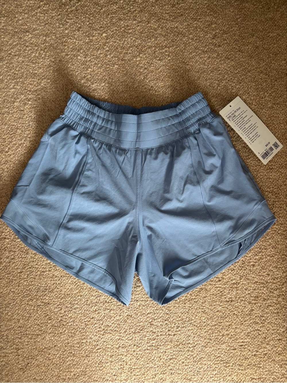 NWT lululemon Hotty Hot HR short 4” size 4